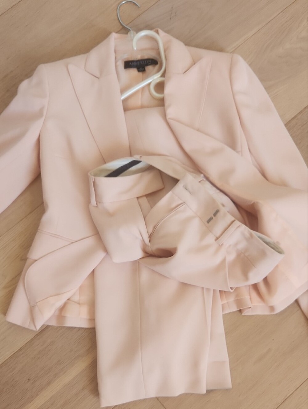 Set Suit Jacket And Pants. - Picture 4 of 10